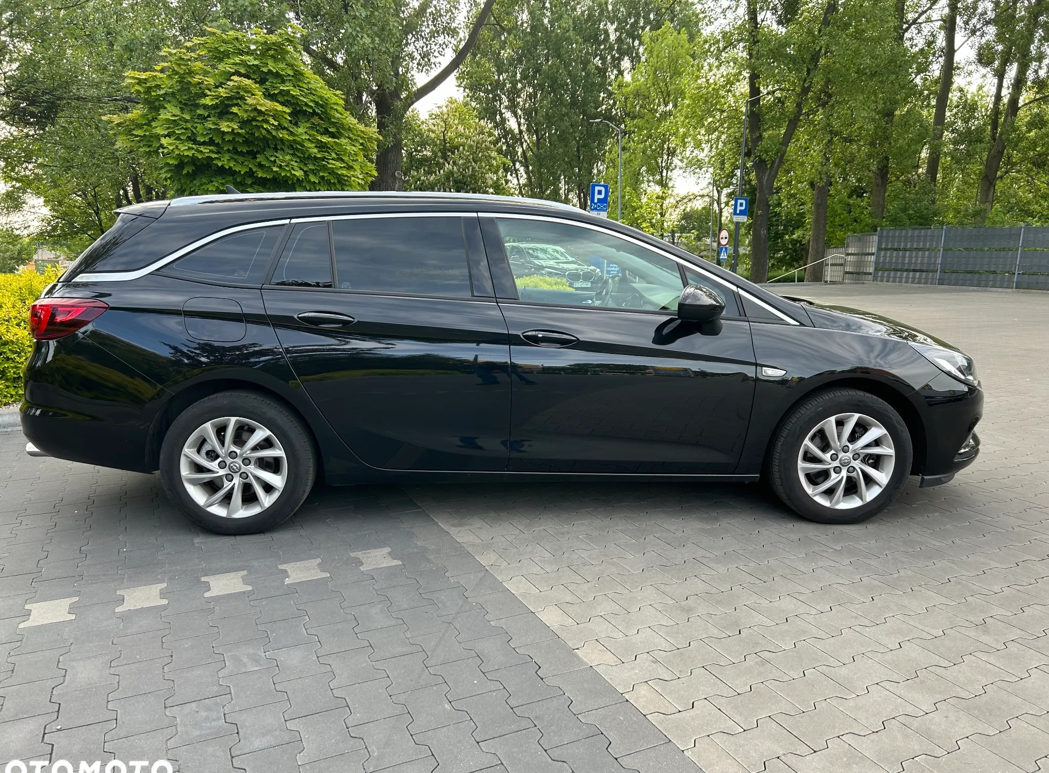 Opel Astra cena 51500 przebieg: 146383, rok produkcji 2018 z Koprzywnica małe 596